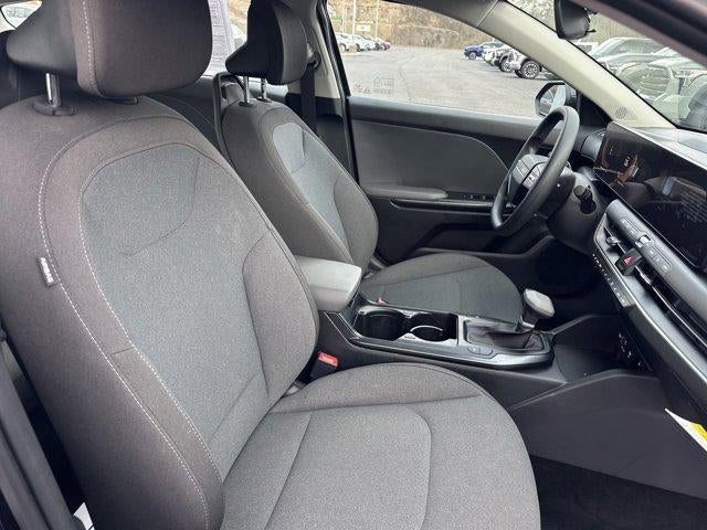 2025 Kia K4 LXS FWD