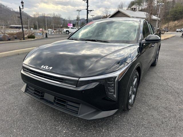 2025 Kia K4 LXS FWD