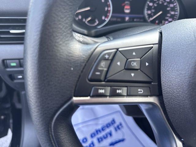 2025 Nissan Sentra SV CVT
