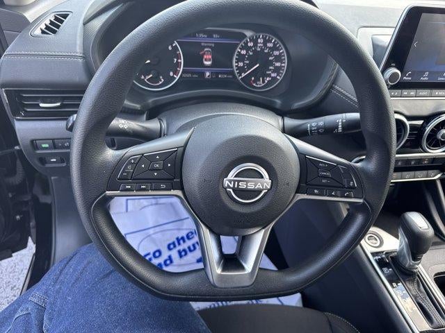 2025 Nissan Sentra SV CVT
