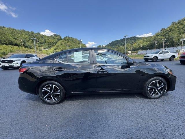 2025 Nissan Sentra SV CVT