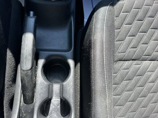 2022 Nissan Kicks S FWD