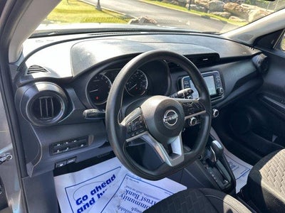 2022 Nissan Kicks S FWD