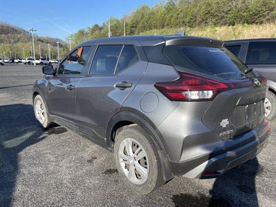 2022 Nissan Kicks S FWD