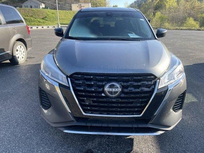 2022 Nissan Kicks S FWD