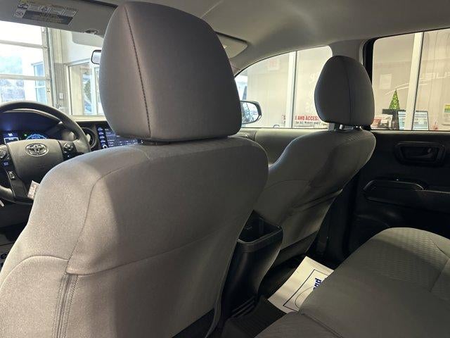 2023 Toyota Tacoma 4WD 4WD SR Double Cab 5' Bed V6 AT (Natl)