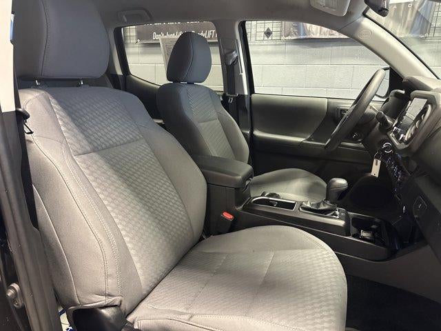 2023 Toyota Tacoma 4WD 4WD SR Double Cab 5' Bed V6 AT (Natl)