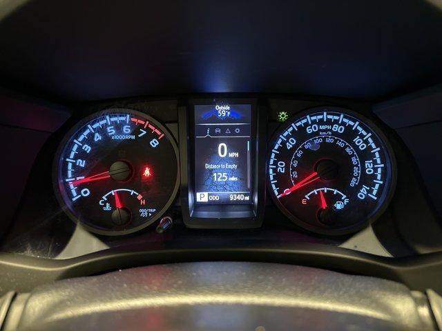 2023 Toyota Tacoma 4WD 4WD SR Double Cab 5' Bed V6 AT (Natl)