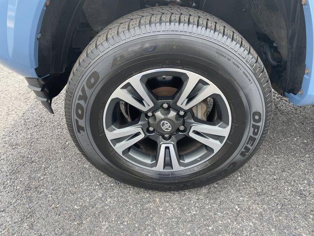 2019 Toyota Tacoma 4WD 4WD TRD Sport Double Cab 5' Bed V6 AT (Natl)