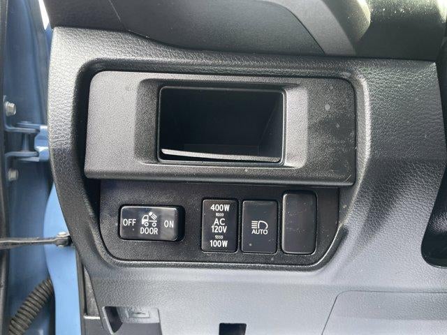 2019 Toyota Tacoma 4WD 4WD TRD Sport Double Cab 5' Bed V6 AT (Natl)