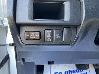 2019 Toyota Tacoma 4WD 4WD TRD Off Road Double Cab 5' Bed V6 AT (Natl)