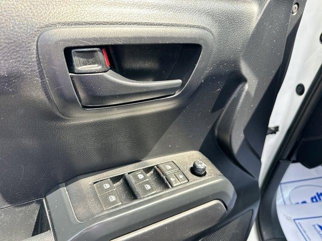 2020 Toyota Tacoma 4WD 4WD SR Double Cab 5' Bed V6 AT (Natl)