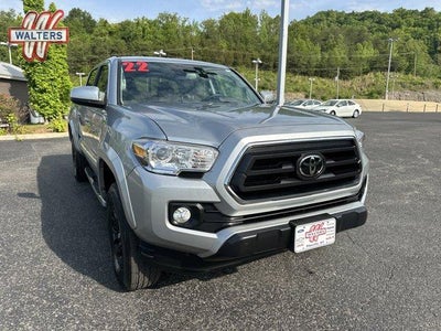 2022 Toyota Tacoma 4WD 4WD SR5 Double Cab 5' Bed V6 AT (Natl)