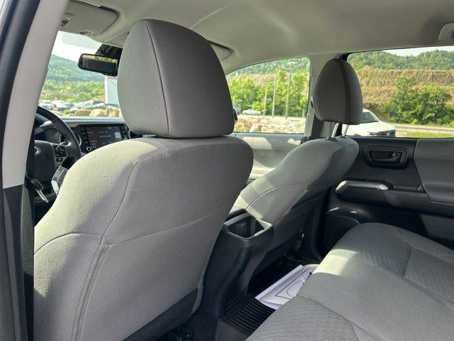 2022 Toyota Tacoma 4WD 4WD SR5 Double Cab 5' Bed V6 AT (Natl)