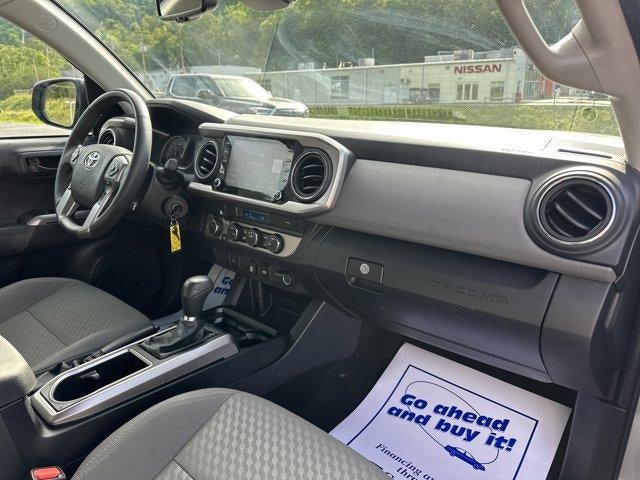 2022 Toyota Tacoma 4WD 4WD SR5 Double Cab 5' Bed V6 AT (Natl)