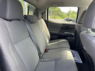 2022 Toyota Tacoma 4WD 4WD SR5 Double Cab 5' Bed V6 AT (Natl)