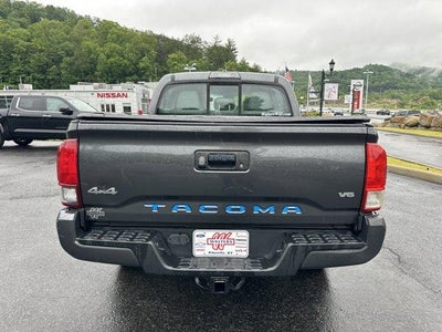 2018 Toyota Tacoma SR Double Cab 5' Bed V6 4x4 AT (Natl)