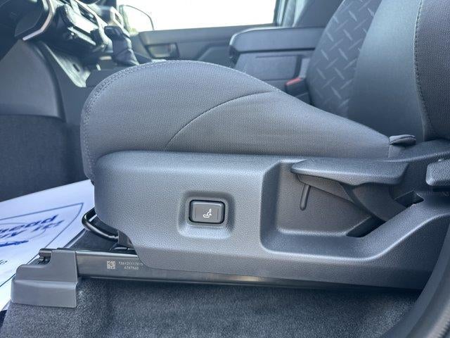 2026 Toyota Tacoma 4WD 4WD SR5 Double Cab 5' Bed AT (Natl)