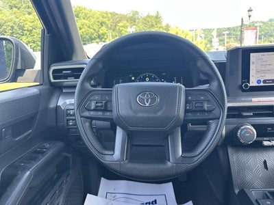 2026 Toyota Tacoma 4WD 4WD SR5 Double Cab 5' Bed AT (Natl)