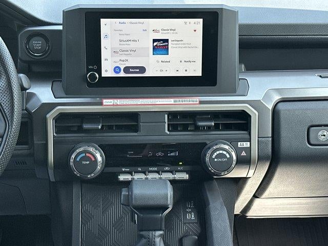 2026 Toyota Tacoma 4WD 4WD SR5 Double Cab 5' Bed AT (Natl)
