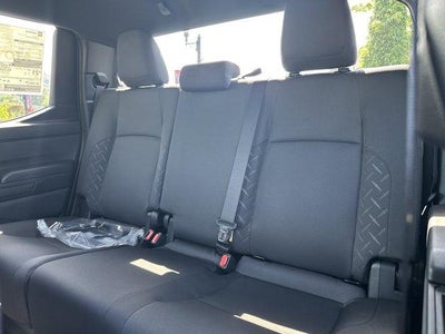 2026 Toyota Tacoma 4WD 4WD SR5 Double Cab 5' Bed AT (Natl)