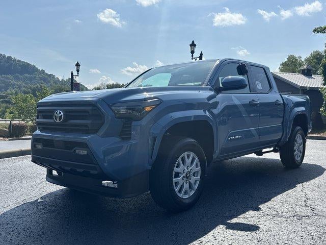 2026 Toyota Tacoma 4WD 4WD SR5 Double Cab 5' Bed AT (Natl)