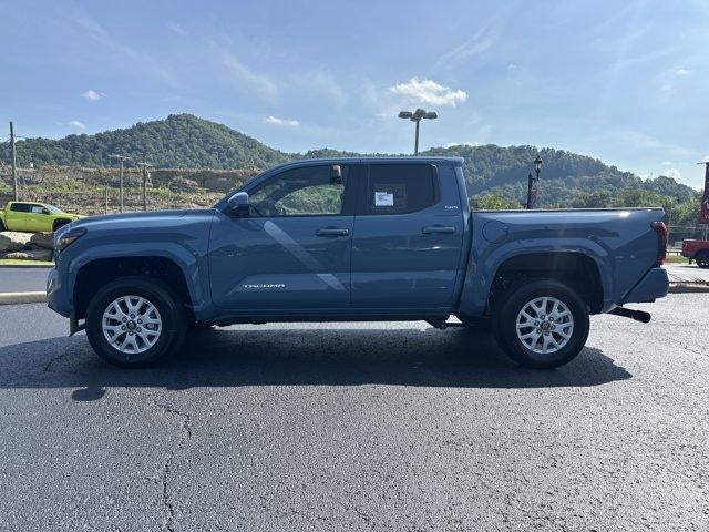 2026 Toyota Tacoma 4WD 4WD SR5 Double Cab 5' Bed AT (Natl)