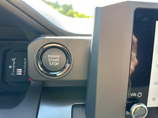 2026 Toyota Tacoma 4WD 4WD SR5 Double Cab 5' Bed AT (Natl)