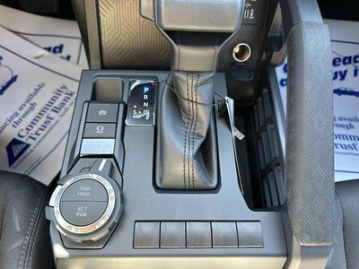 2026 Toyota Tacoma 4WD 4WD SR5 Double Cab 5' Bed AT (Natl)
