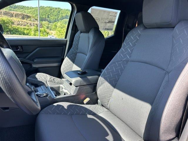 2026 Toyota Tacoma 4WD 4WD SR5 Double Cab 5' Bed AT (Natl)