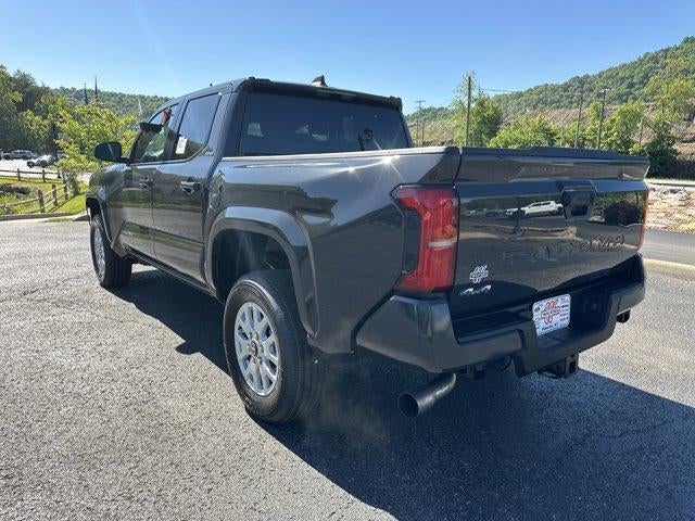 2026 Toyota Tacoma 4WD 4WD SR5 Double Cab 5' Bed AT (Natl)