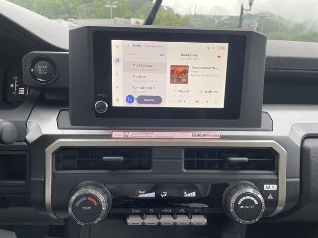 2026 Toyota Tacoma 4WD 4WD SR5 Double Cab 5' Bed AT (Natl)