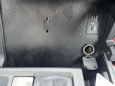 2026 Toyota Tacoma 4WD 4WD SR5 Double Cab 5' Bed AT (Natl)
