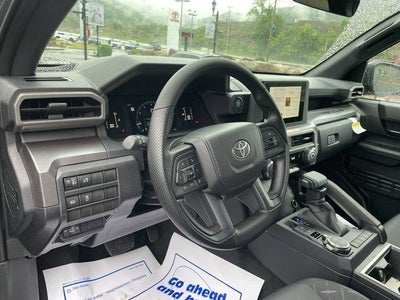 2026 Toyota Tacoma 4WD 4WD SR5 Double Cab 5' Bed AT (Natl)