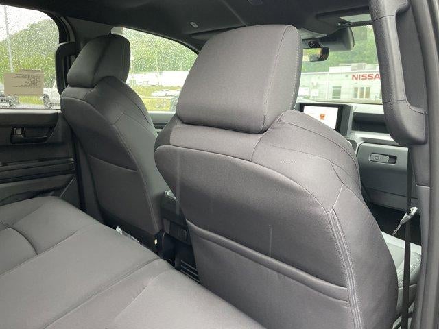 2026 Toyota Tacoma 4WD 4WD SR5 Double Cab 5' Bed AT (Natl)