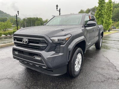 2026 Toyota Tacoma 4WD 4WD SR5 Double Cab 5' Bed AT (Natl)