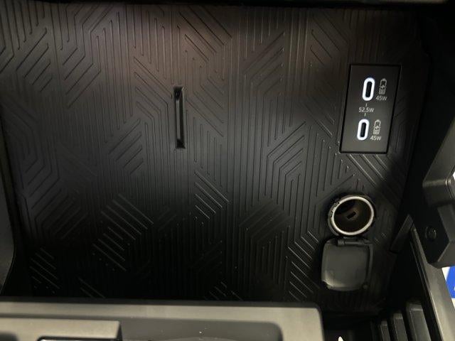 2026 Toyota Tacoma 4WD 4WD SR5 Double Cab 5' Bed AT (Natl)