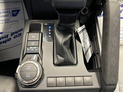 2026 Toyota Tacoma 4WD 4WD SR5 Double Cab 5' Bed AT (Natl)