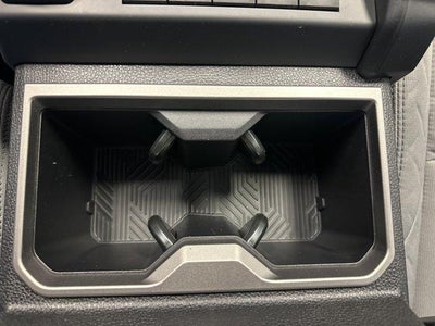 2026 Toyota Tacoma 4WD 4WD SR5 Double Cab 5' Bed AT (Natl)