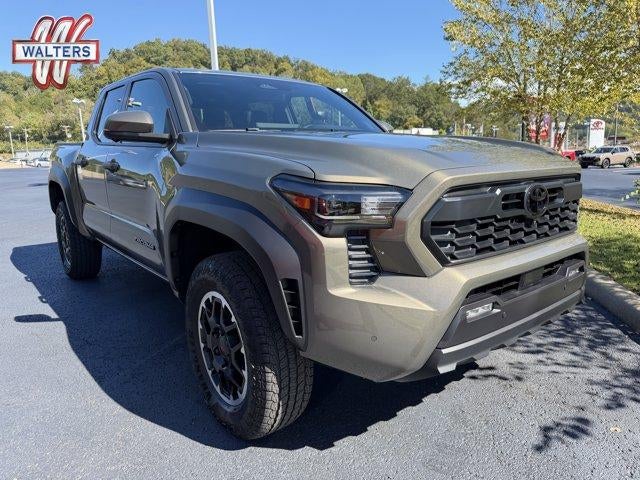 2026 Toyota Tacoma 4WD 4WD TRD Off Road Double Cab 5' Bed AT (Natl)
