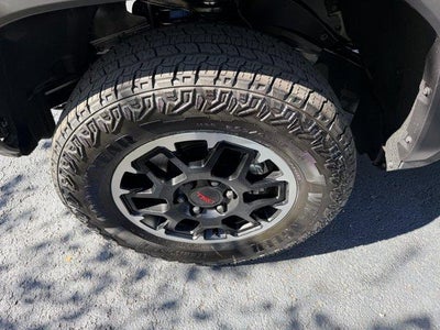 2026 Toyota Tacoma 4WD 4WD TRD Off Road Double Cab 5' Bed AT (Natl)