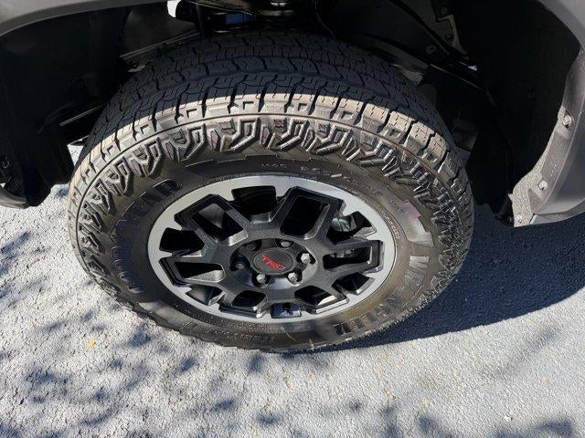 2026 Toyota Tacoma 4WD 4WD TRD Off Road Double Cab 5' Bed AT (Natl)