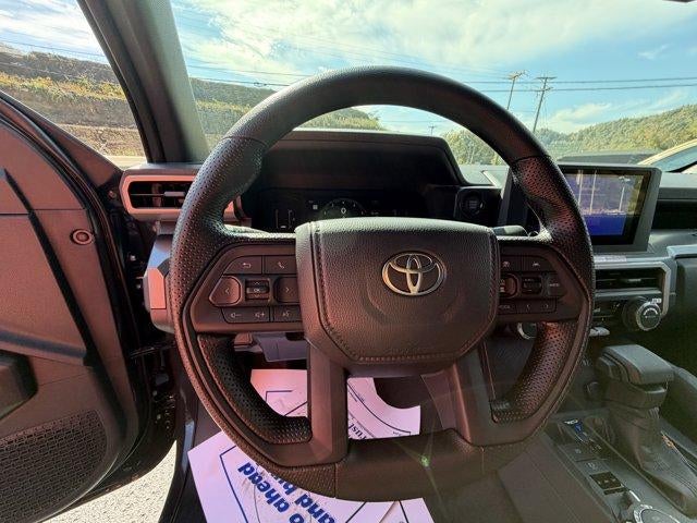 2026 Toyota Tacoma 4WD 4WD SR5 Double Cab 5' Bed AT (Natl)