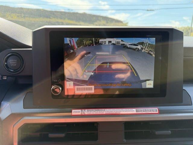 2026 Toyota Tacoma 4WD 4WD SR5 Double Cab 5' Bed AT (Natl)