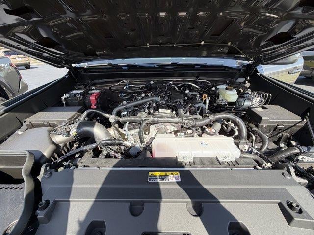 2026 Toyota Tacoma 4WD 4WD SR5 Double Cab 5' Bed AT (Natl)