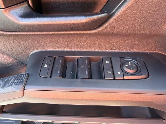 2026 Toyota Tacoma 4WD 4WD SR5 Double Cab 5' Bed AT (Natl)
