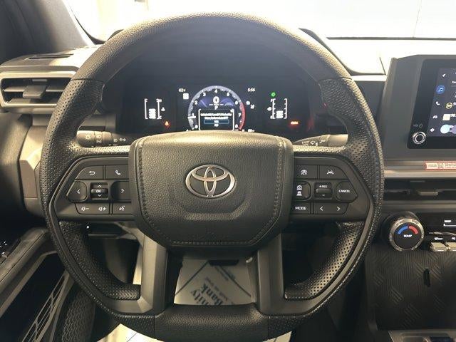 2026 Toyota Tacoma 4WD 4WD SR5 Double Cab 5' Bed AT (Natl)