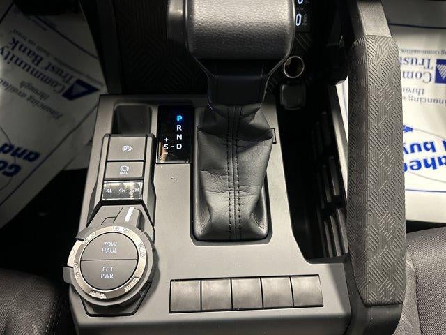 2026 Toyota Tacoma 4WD 4WD SR5 Double Cab 5' Bed AT (Natl)