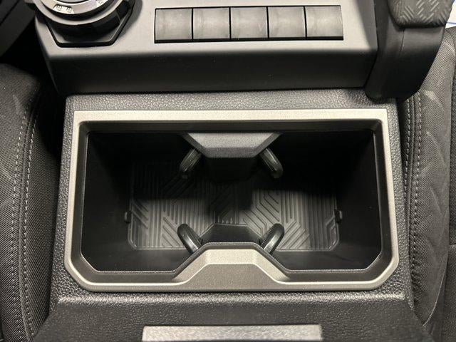 2026 Toyota Tacoma 4WD 4WD SR5 Double Cab 5' Bed AT (Natl)