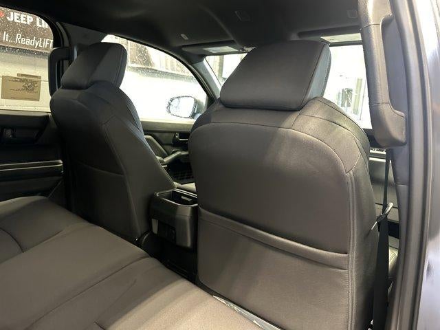 2026 Toyota Tacoma 4WD 4WD SR5 Double Cab 5' Bed AT (Natl)